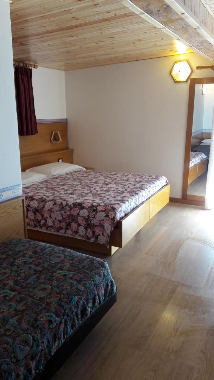 Hotel Edelweiss Tonalepass
