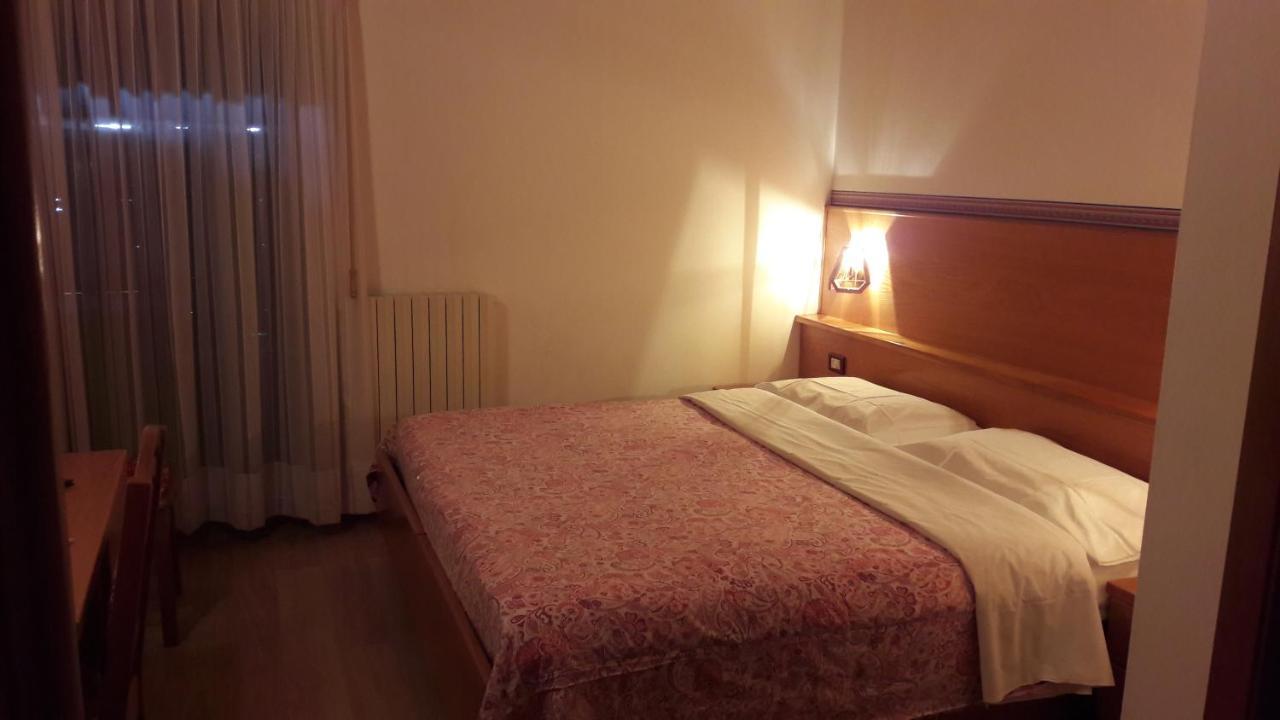 Edelweiss Hotel Tonalepass